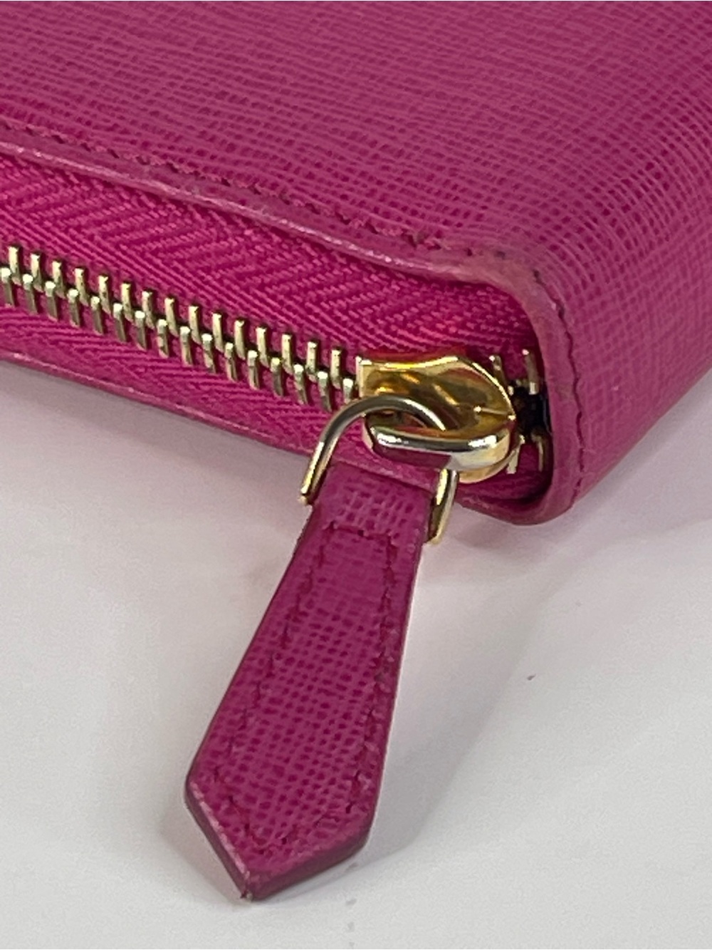 Fendi Pink Saffiano Leather Long Zippy Wallet With Dust Bag - Picture 6 of 16